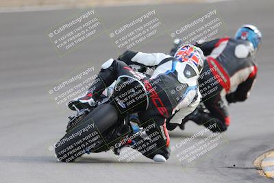 media/Dec-17-2022-SoCal Trackdays (Sat) [[224abd9271]]/Turn 10 Backside (120pm)/